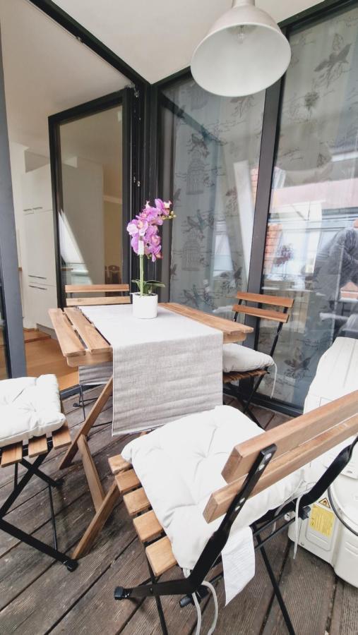 Elegance Apartment Wina Bagian luar foto