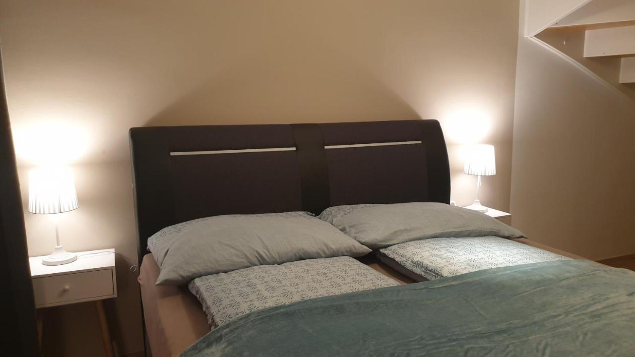 Elegance Apartment Wina Bagian luar foto