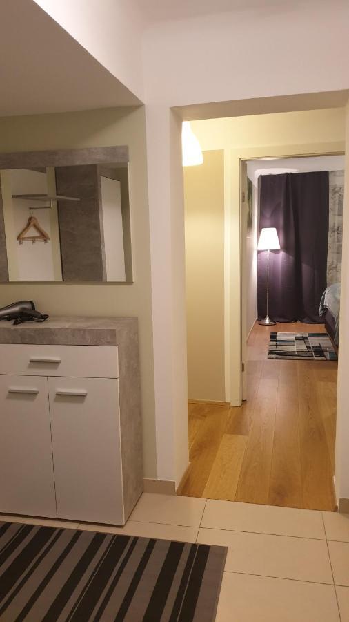 Elegance Apartment Wina Bagian luar foto