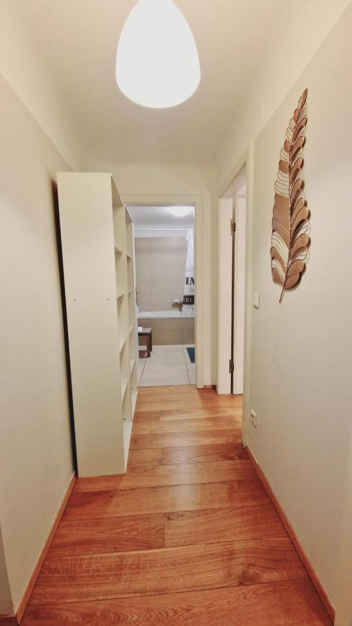 Elegance Apartment Wina Bagian luar foto